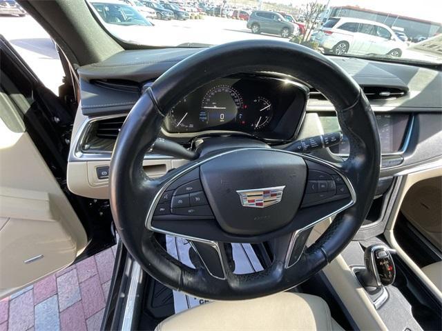 used 2019 Cadillac XT5 car, priced at $17,997