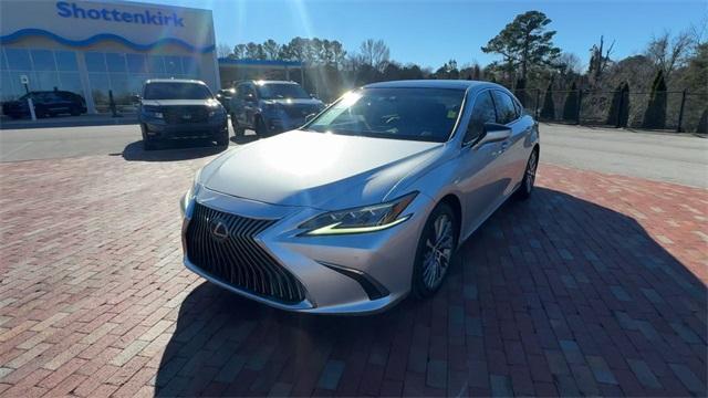 used 2019 Lexus ES 350 car, priced at $27,989