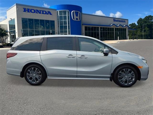 new 2026 Honda Odyssey car, priced at $47,888