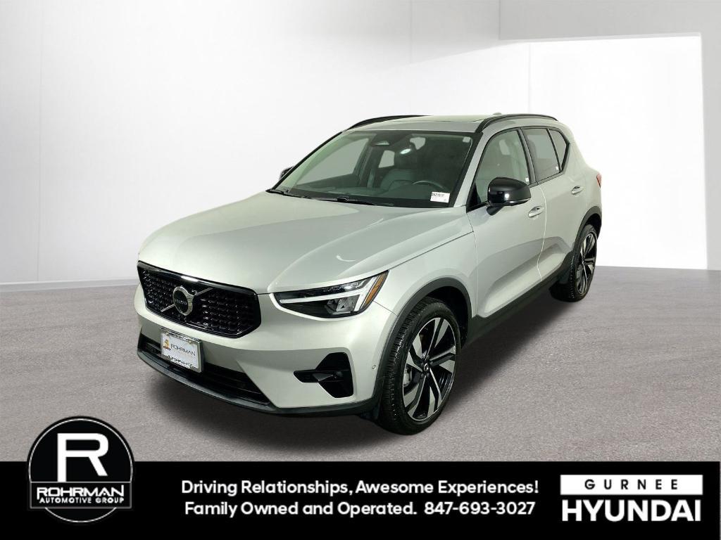 used 2025 Volvo XC40 car, priced at $28,999