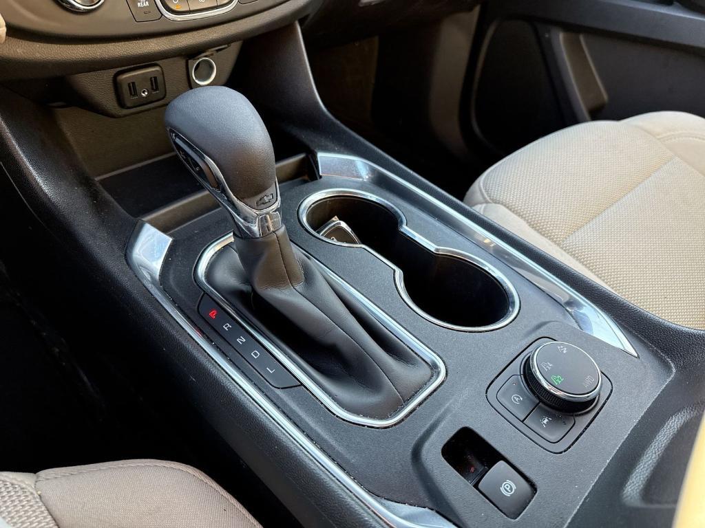 used 2023 Chevrolet Traverse car, priced at $27,834