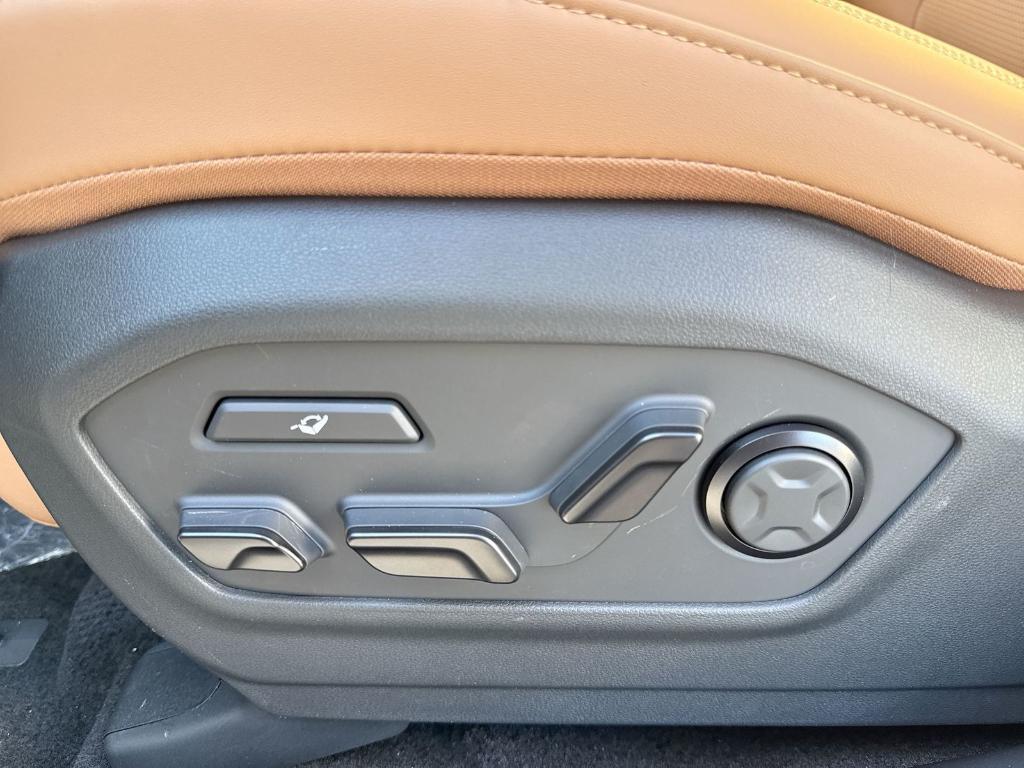 new 2026 Hyundai SANTA FE HEV car, priced at $52,102