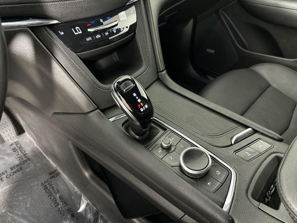 used 2022 Cadillac XT5 car, priced at $26,999
