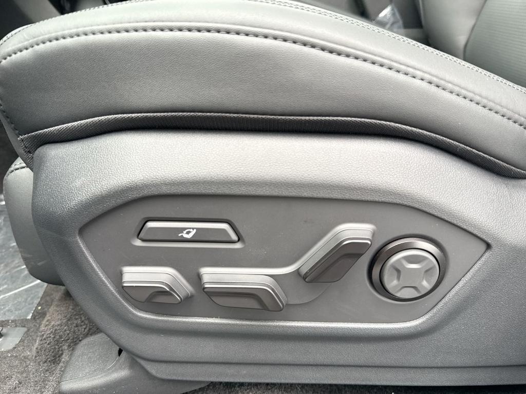 new 2026 Hyundai SANTA FE HEV car, priced at $51,552