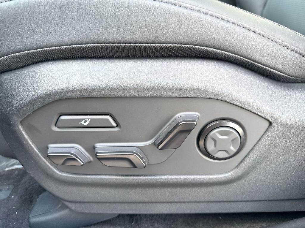 new 2026 Hyundai SANTA FE HEV car, priced at $51,615