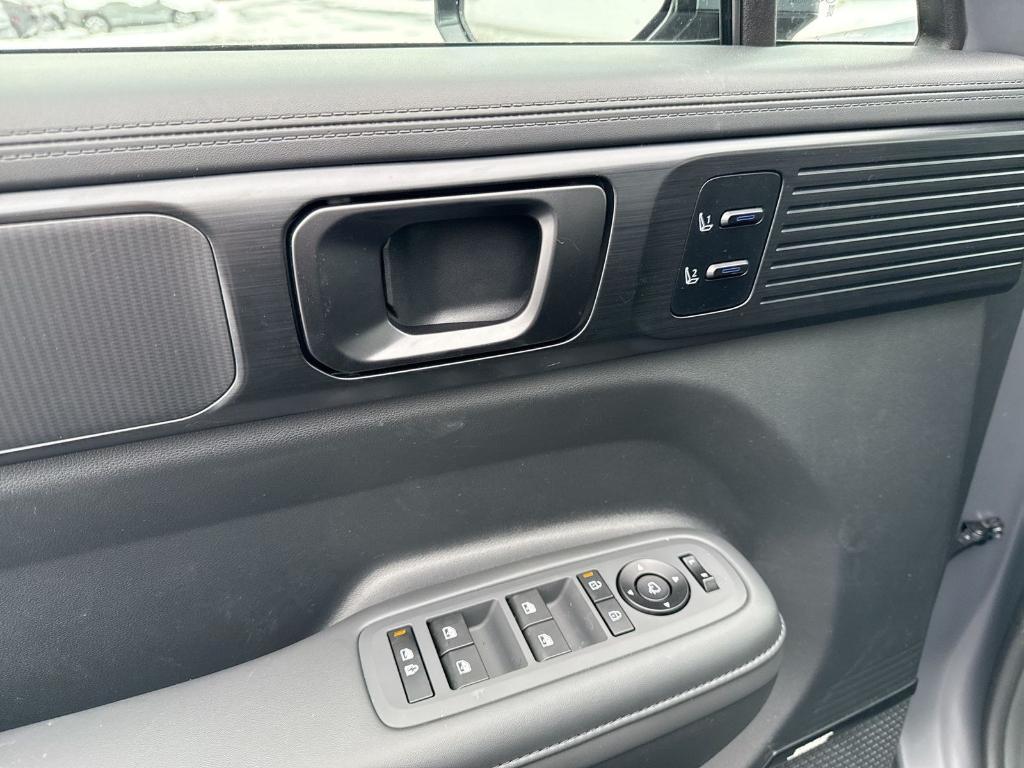 new 2026 Hyundai SANTA FE HEV car, priced at $52,587