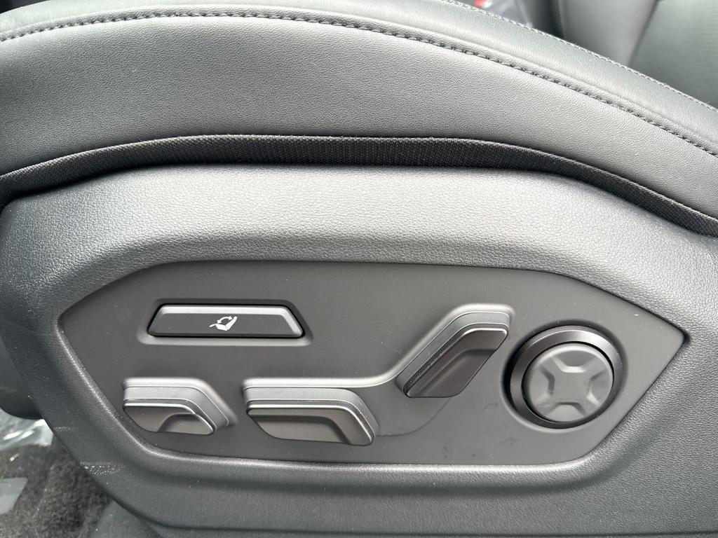 new 2026 Hyundai SANTA FE HEV car, priced at $52,587