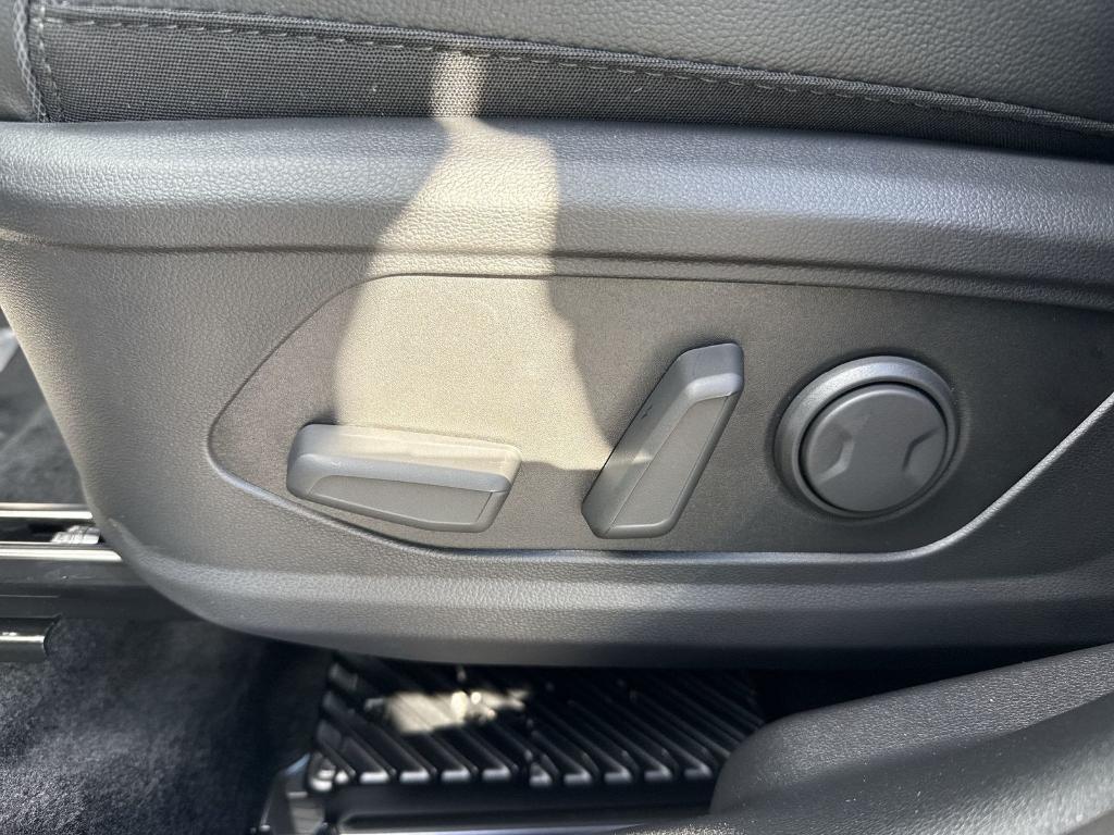 new 2026 Hyundai TUCSON Hybrid car, priced at $43,102