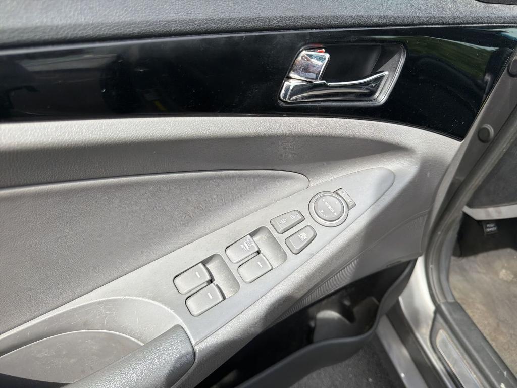 used 2013 Hyundai Sonata car, priced at $7,999