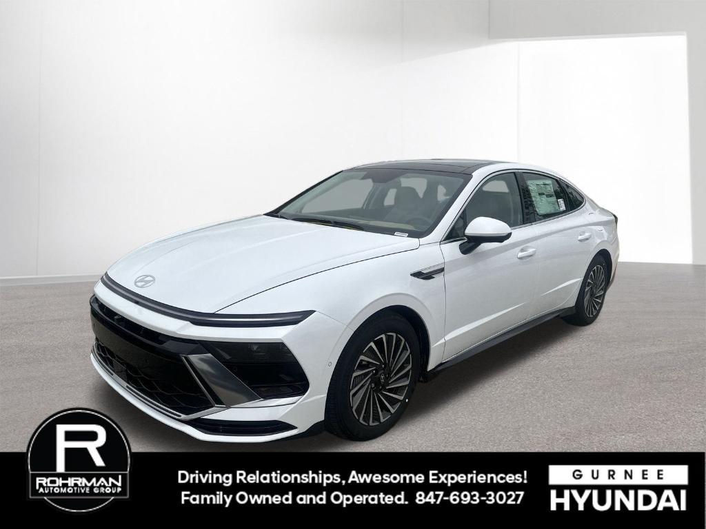 used 2025 Hyundai Sonata Hybrid car, priced at $31,470