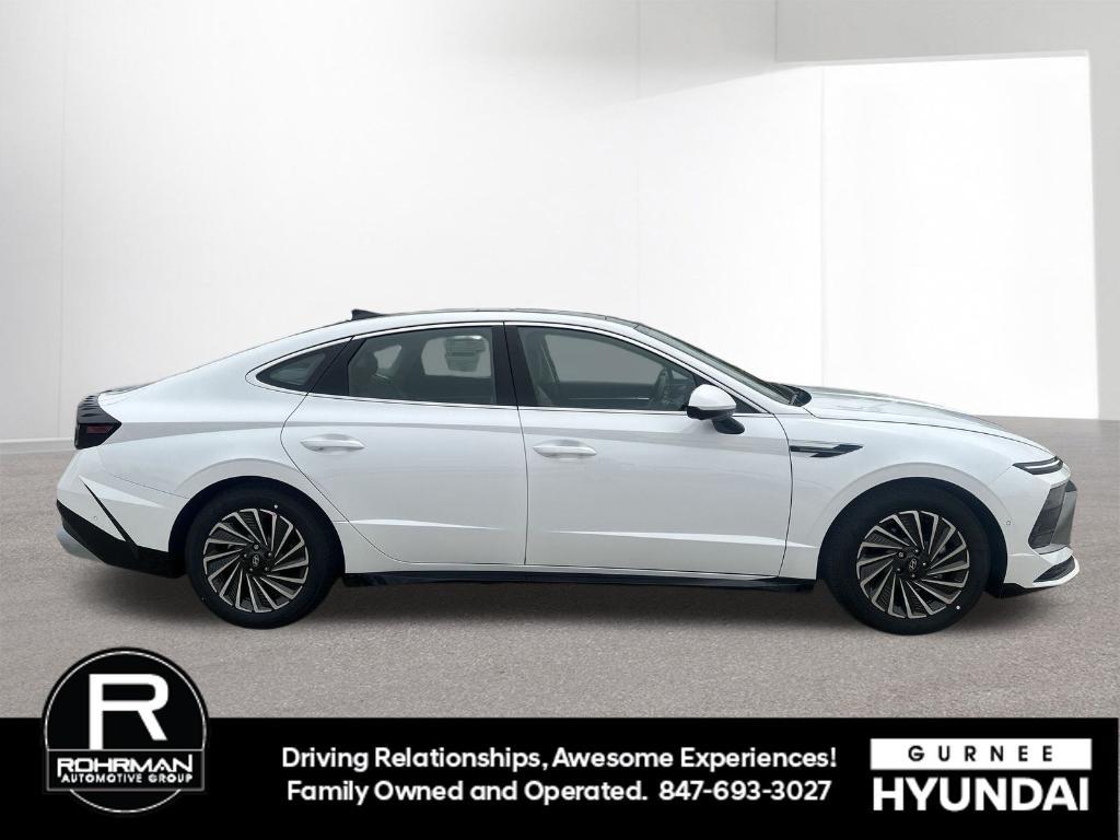 used 2025 Hyundai Sonata Hybrid car, priced at $31,470