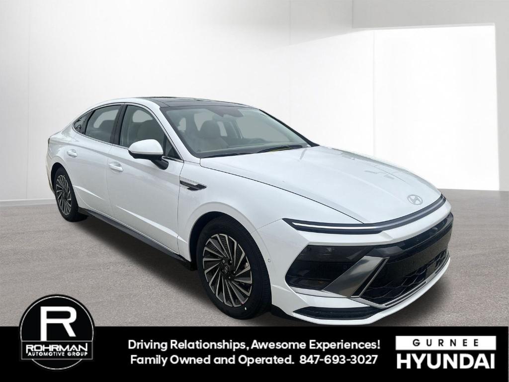 used 2025 Hyundai Sonata Hybrid car, priced at $31,470