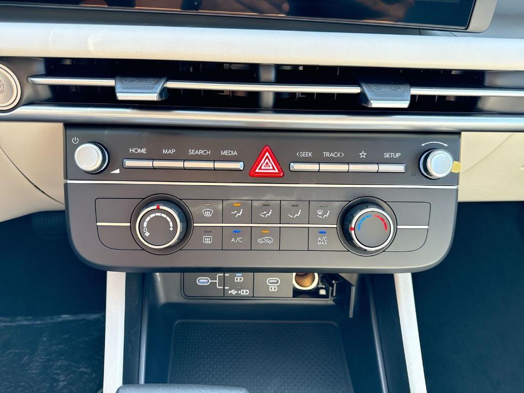 new 2026 Hyundai Tucson car, priced at $32,284