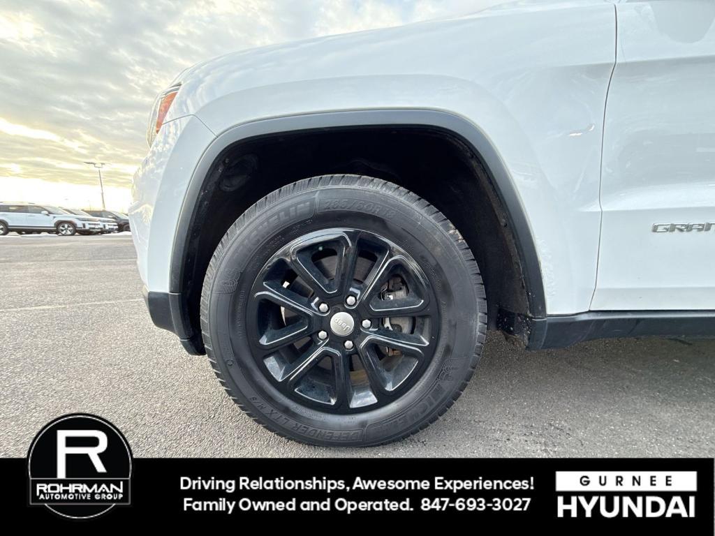 used 2015 Jeep Grand Cherokee car, priced at $13,125