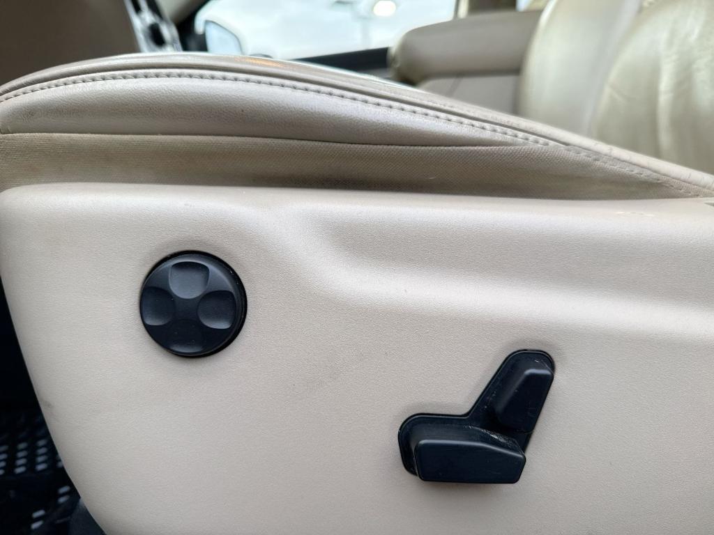 used 2015 Jeep Grand Cherokee car, priced at $13,125