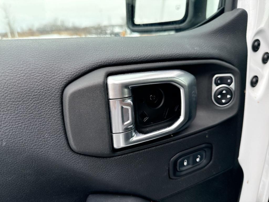 used 2022 Jeep Wrangler Unlimited car, priced at $35,495