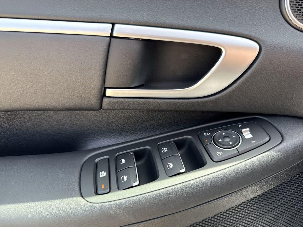 used 2025 Hyundai Sonata car, priced at $24,899