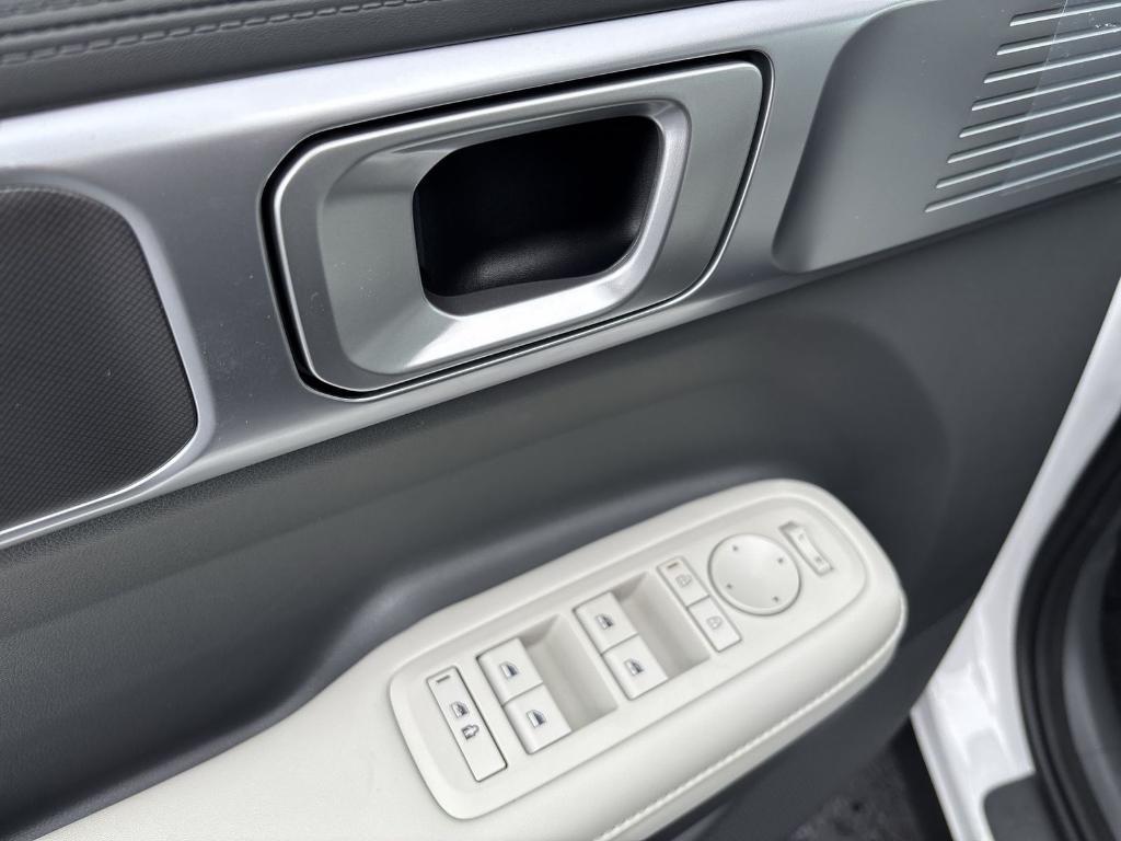 new 2026 Hyundai Santa Fe car, priced at $40,660