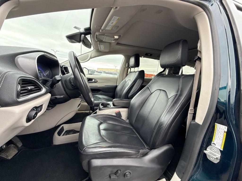 used 2022 Chrysler Pacifica car, priced at $22,936