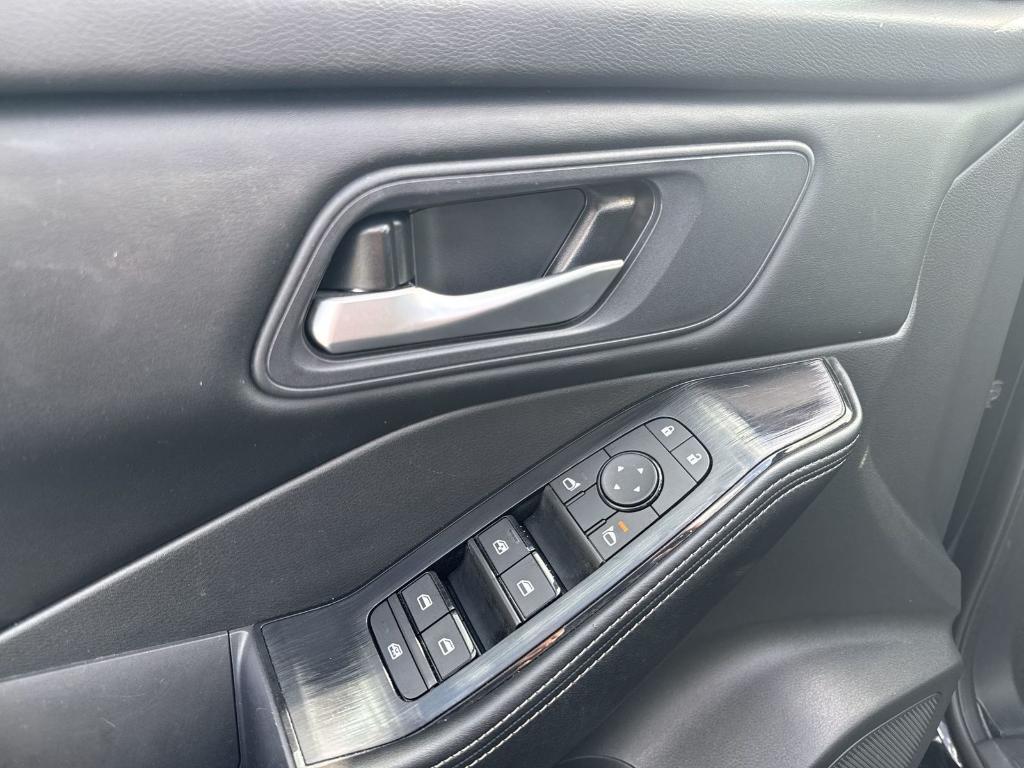 used 2024 Nissan Rogue car, priced at $21,799
