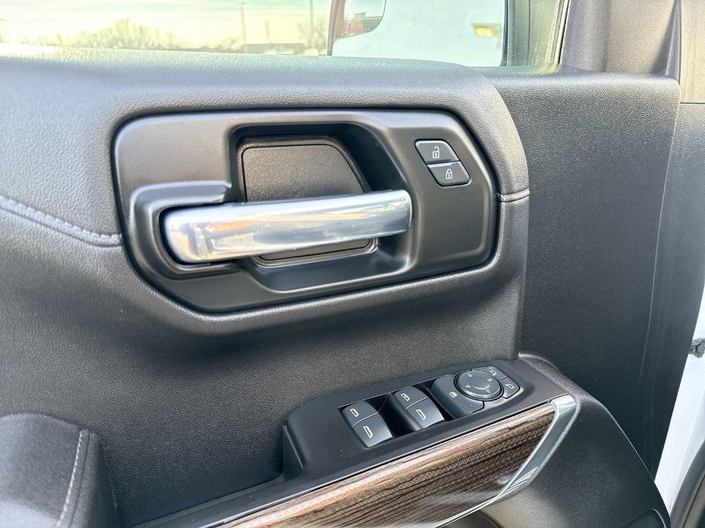 used 2021 Chevrolet Silverado 1500 car, priced at $35,266