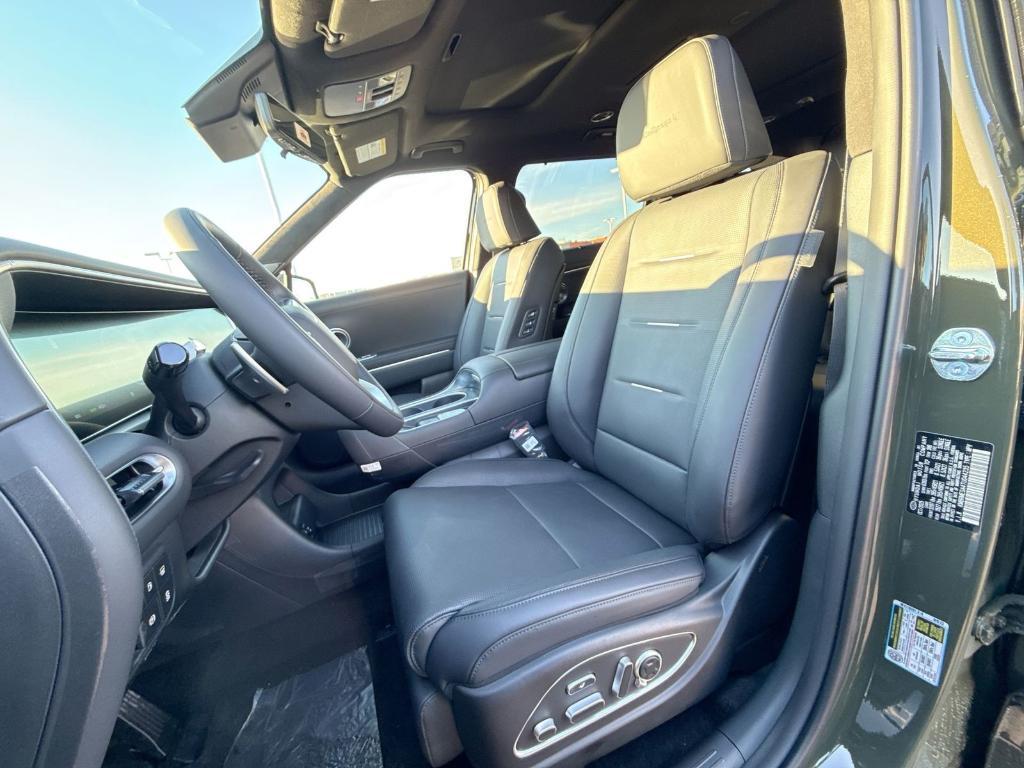 new 2026 Hyundai Palisade Hybrid car, priced at $59,262