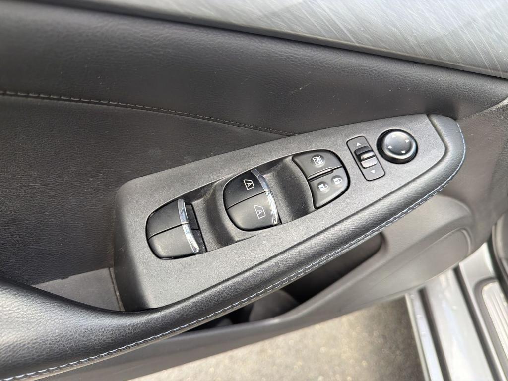 used 2016 Nissan Maxima car, priced at $15,999