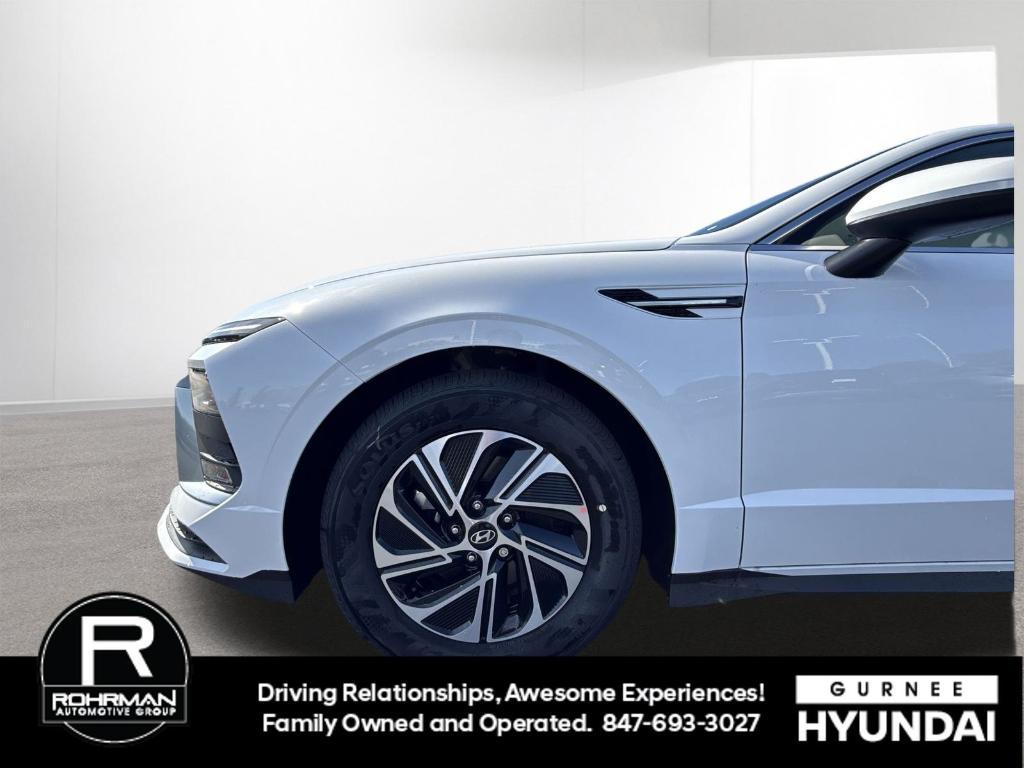 used 2026 Hyundai Sonata Hybrid car, priced at $25,758