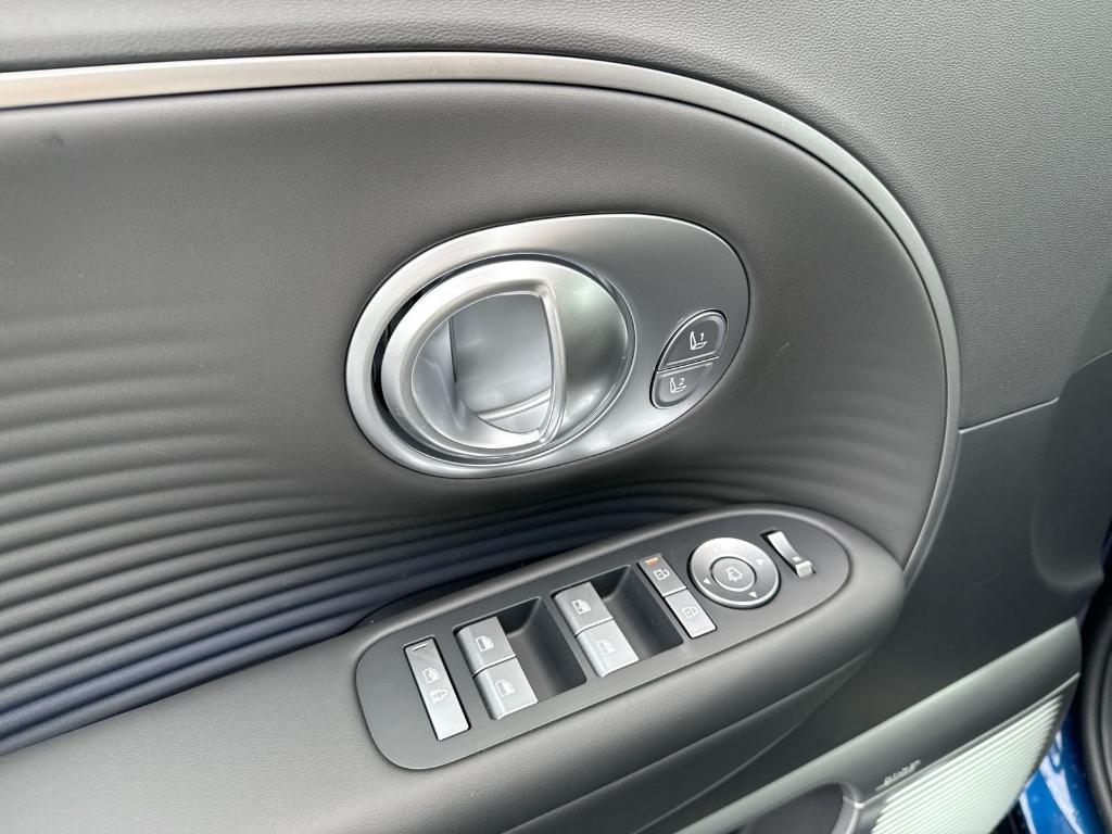 new 2026 Hyundai IONIQ 9 car, priced at $68,628