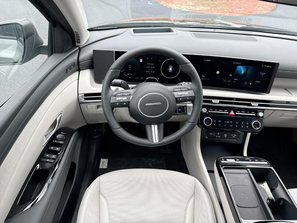 new 2026 Hyundai TUCSON Hybrid car, priced at $43,170