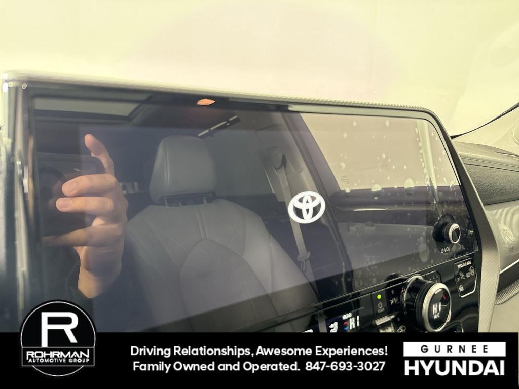 used 2023 Toyota Highlander car, priced at $38,148