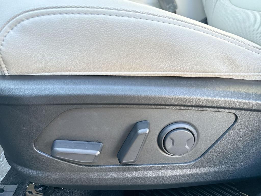 new 2026 Hyundai Tucson car, priced at $39,582