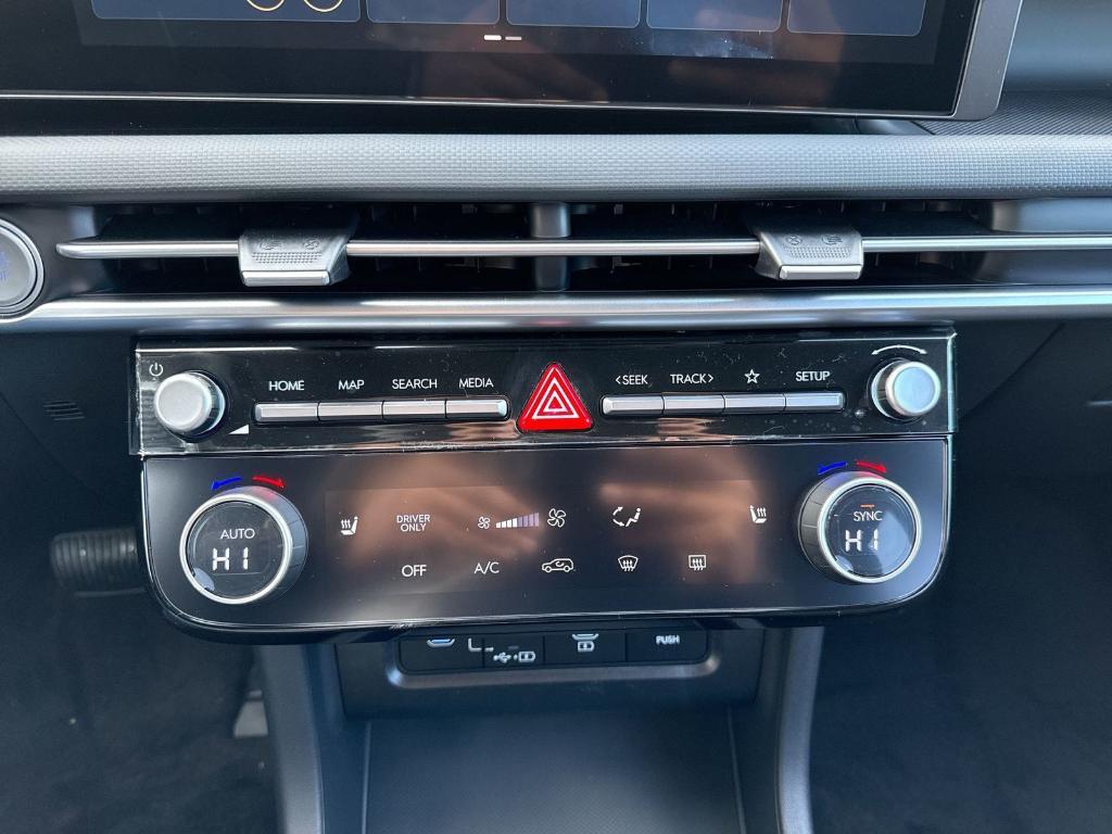 new 2026 Hyundai TUCSON Hybrid car, priced at $35,312