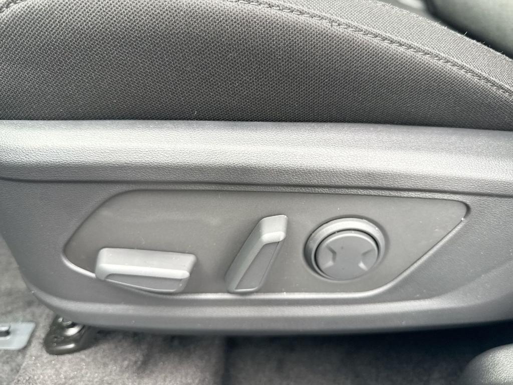 new 2026 Hyundai TUCSON Hybrid car, priced at $35,312