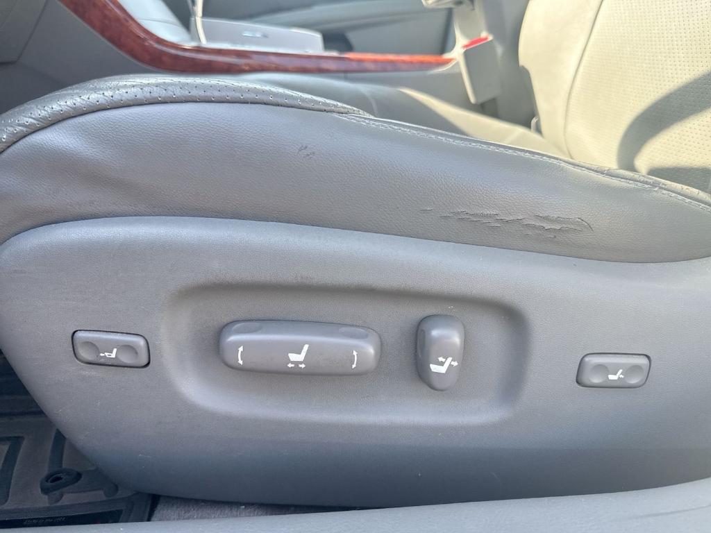 used 2007 Toyota Avalon car, priced at $6,499