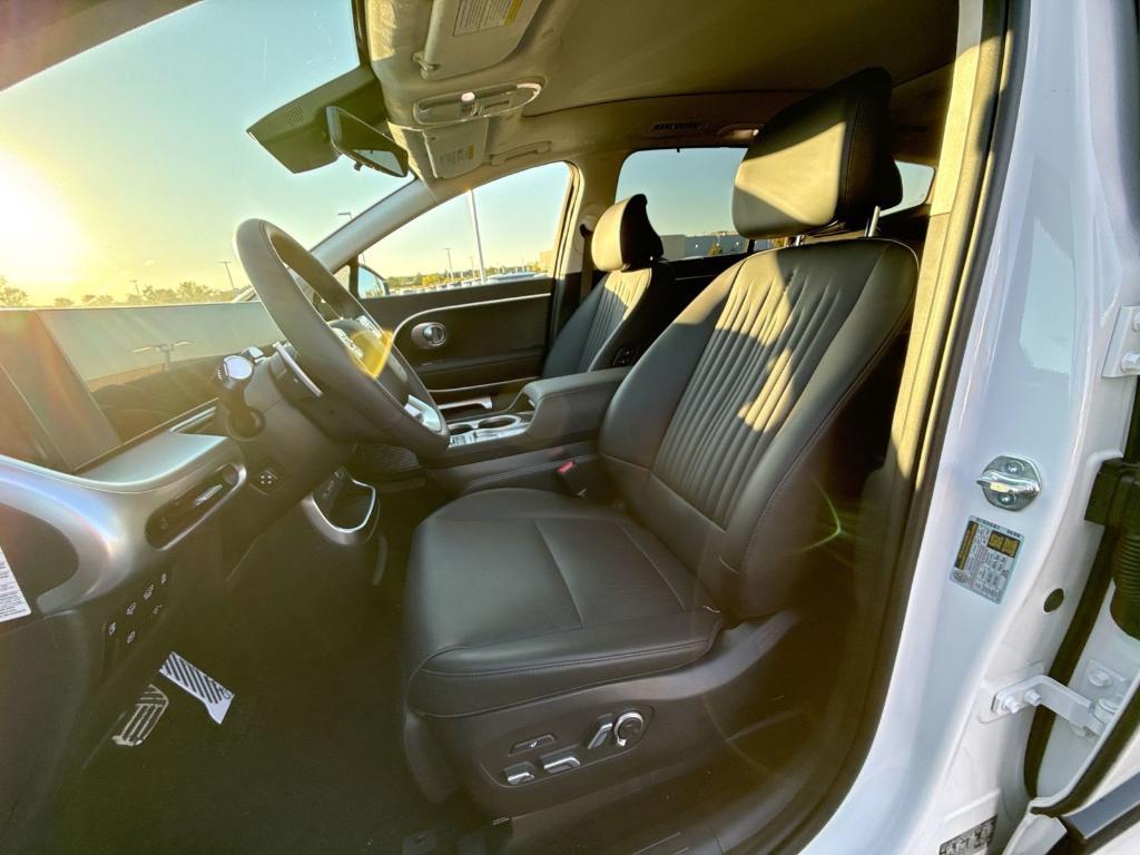 new 2026 Hyundai IONIQ 9 car, priced at $72,394