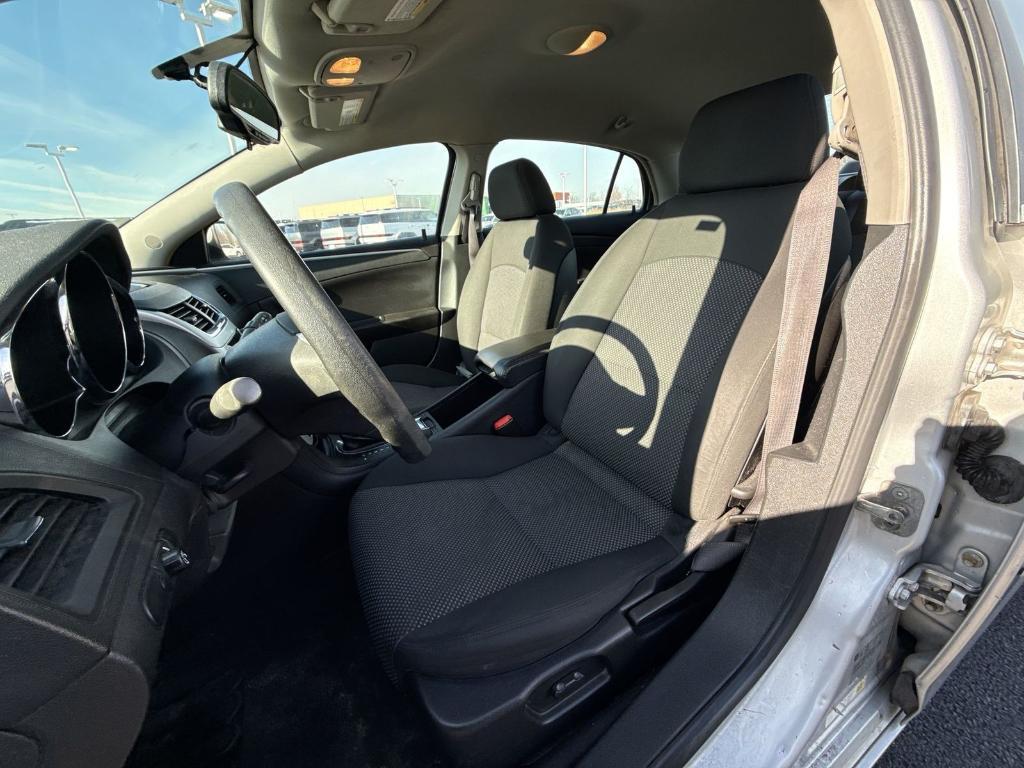 used 2009 Chevrolet Malibu car, priced at $7,795