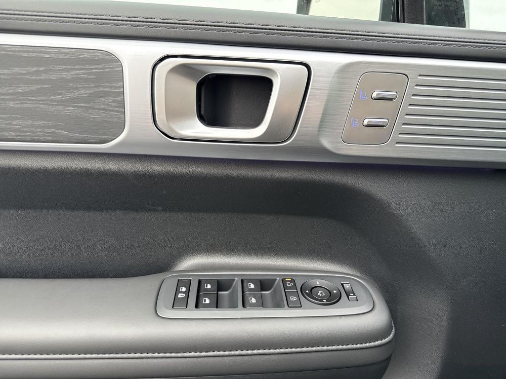 new 2026 Hyundai SANTA FE HEV car, priced at $48,699