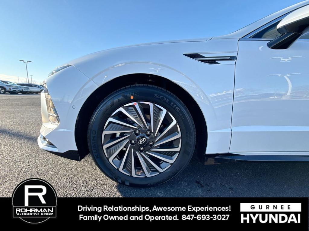 new 2026 Hyundai Sonata Hybrid car, priced at $39,456
