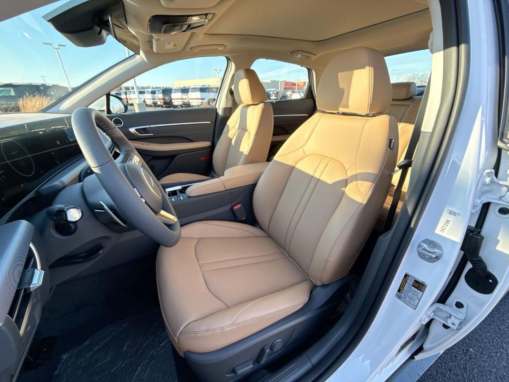 new 2026 Hyundai Sonata Hybrid car, priced at $39,456