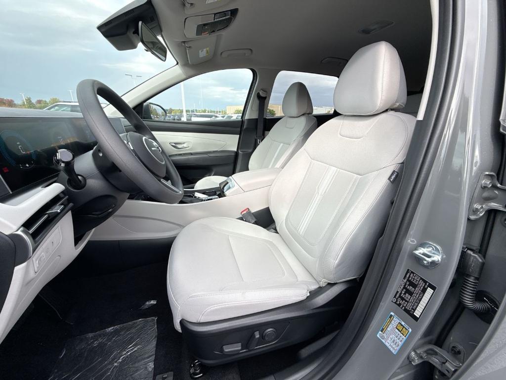 new 2026 Hyundai Tucson car, priced at $33,676