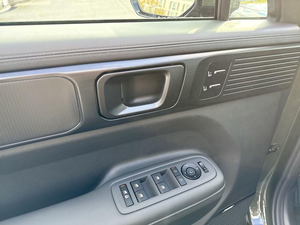 new 2026 Hyundai SANTA FE HEV car, priced at $51,615