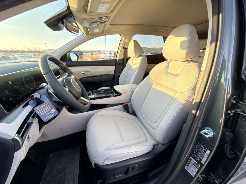 new 2026 Hyundai TUCSON Hybrid car, priced at $43,570