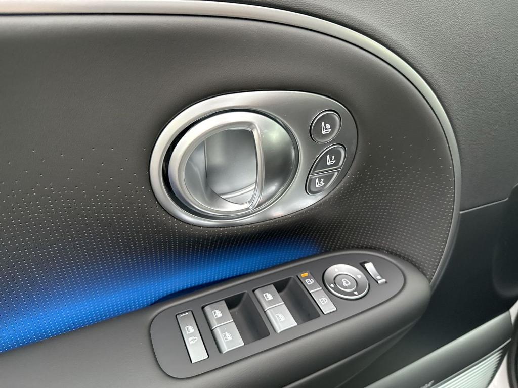 new 2026 Hyundai IONIQ 9 car, priced at $72,887