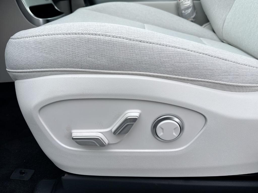 new 2026 Hyundai IONIQ 9 car, priced at $60,537