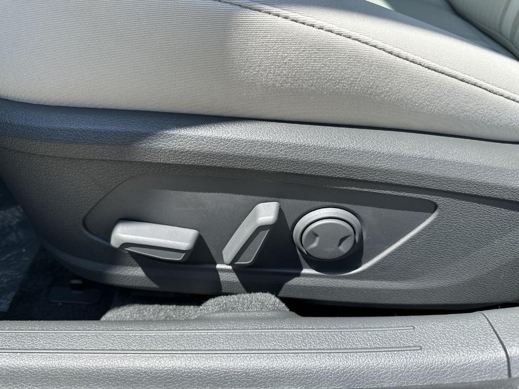 used 2025 Hyundai Sonata Hybrid car, priced at $25,891