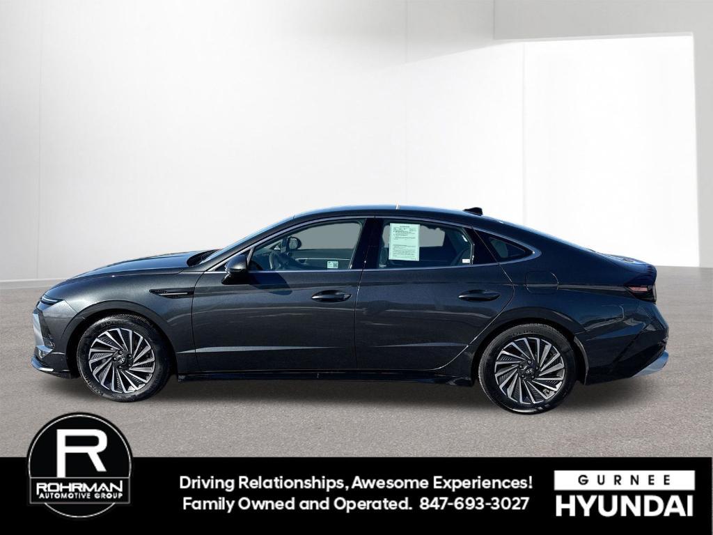 used 2025 Hyundai Sonata Hybrid car, priced at $25,435