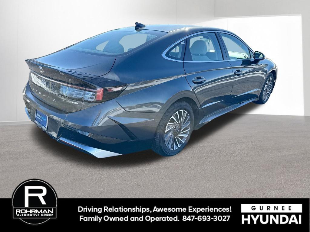 used 2025 Hyundai Sonata Hybrid car, priced at $25,435