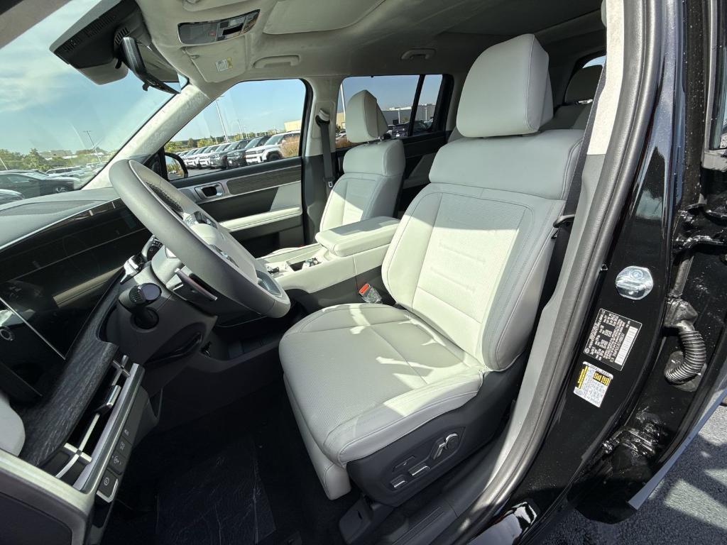 new 2026 Hyundai SANTA FE HEV car, priced at $51,594