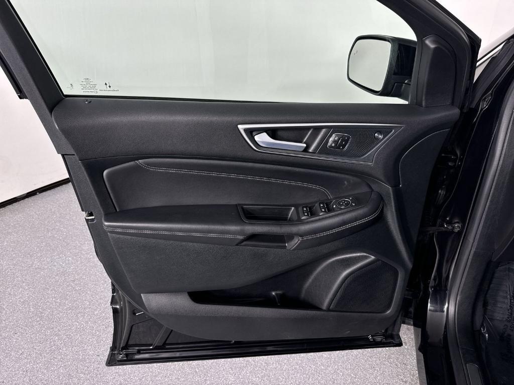 used 2024 Ford Edge car, priced at $26,199